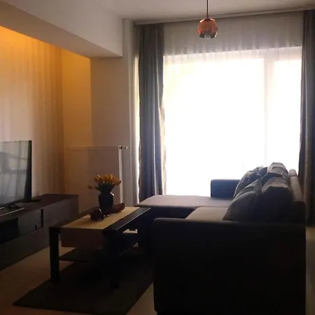 Chic In Residential Area Apartamento